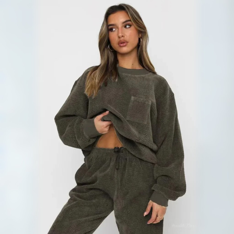 Women's Sweaters & Hoodies
