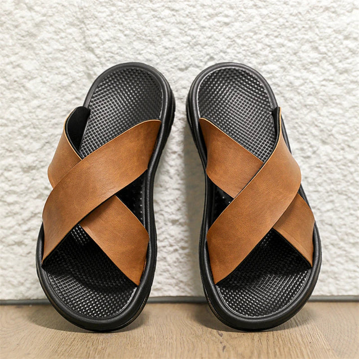 Venturo Leather Sandals