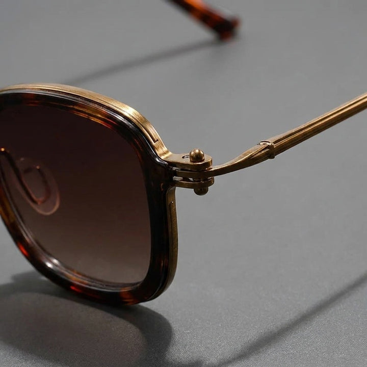 Catania Metal Sunglasses — Leopard, frame corner detail