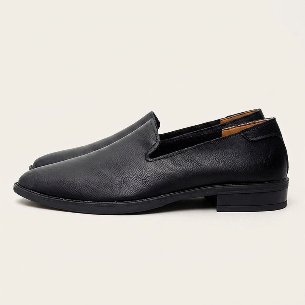 Trani Pointed Loafers — Black