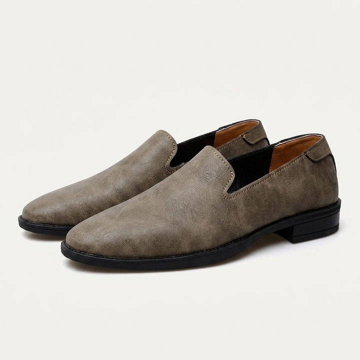 Trani Pointed Loafers — Khaki