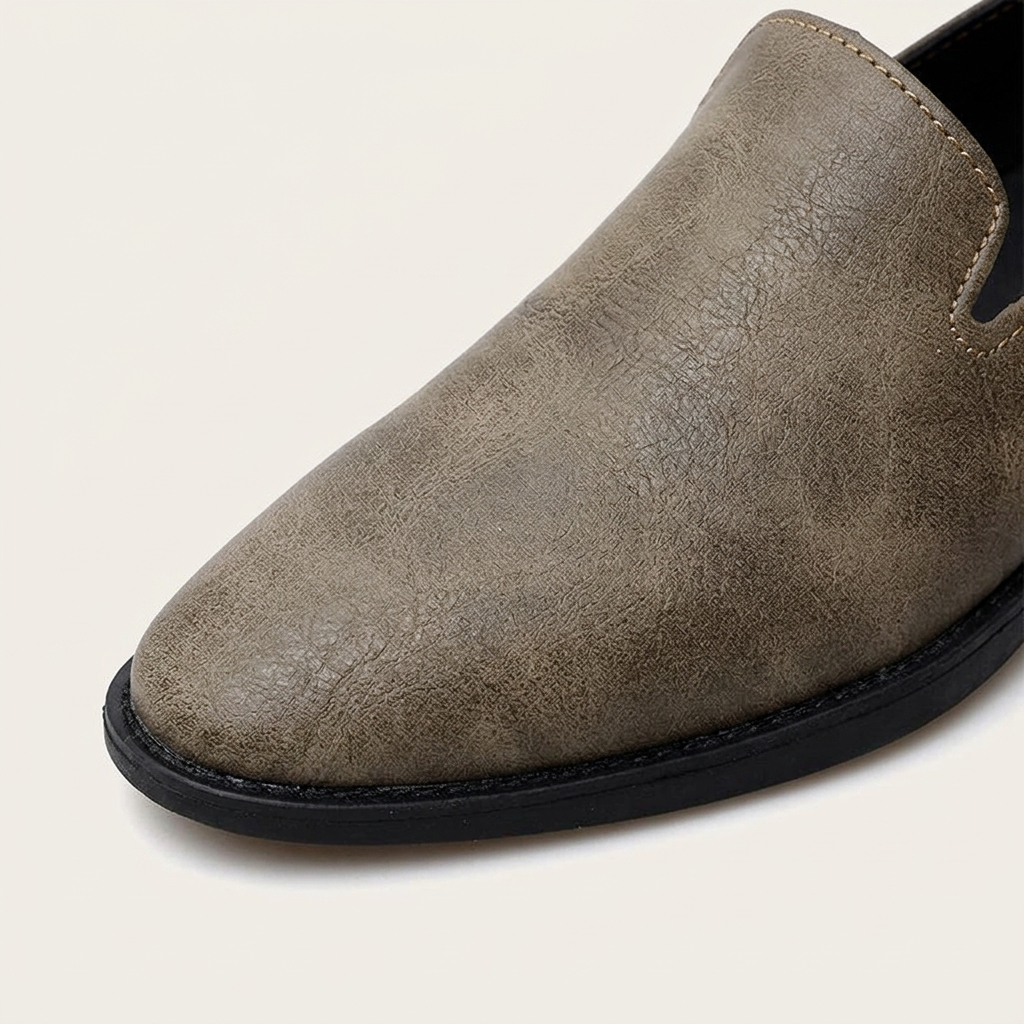 Trani Pointed Loafers — Khaki